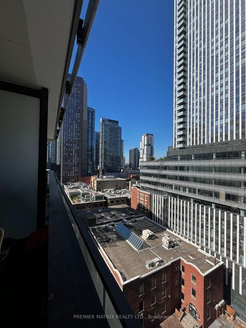 Photo 9 at 1102 - 224 King Street W, Waterfront Communities C1, Toronto Photo 9 at 1102 - 224 King Street W, Waterfront Communities C1, Toronto