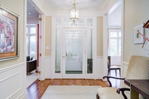 Photo 5 at 221 St Leonard's Avenue, York Mills, Toronto