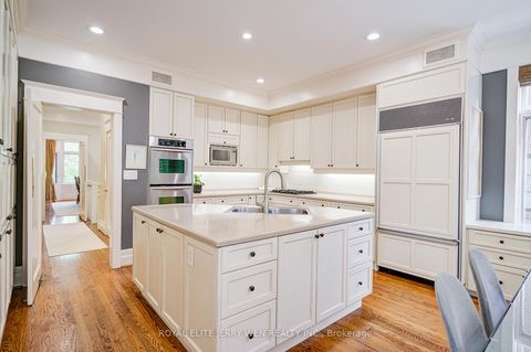 Photo 20 at 221 St Leonard's Avenue, York Mills, Toronto