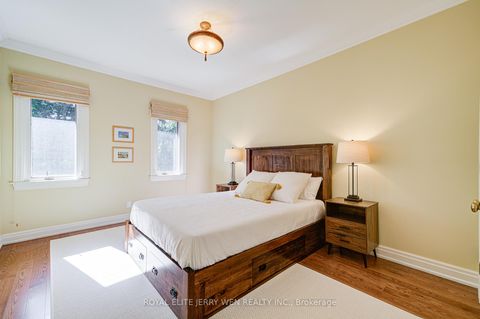 Photo 28 at 221 St Leonard's Avenue, York Mills, Toronto