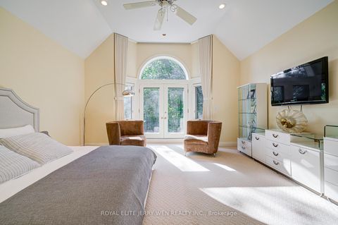 Photo 36 at 221 St Leonard's Avenue, York Mills, Toronto