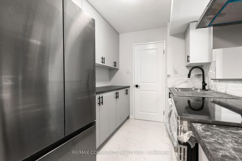 Photo 18 at 501 - 330 Mccowan Road, Eglinton East, Toronto