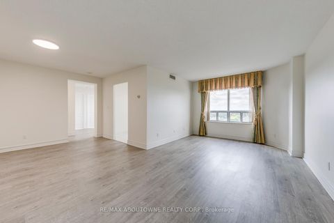 Photo 4 at 1805 - 5418 Yonge Street, Willowdale West, Toronto