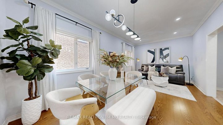 Photo 10 at 543 Greig Circle, College Manor, Newmarket