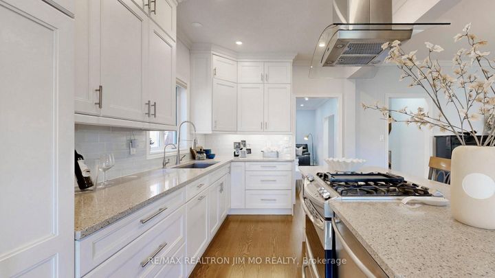 Photo 13 at 543 Greig Circle, College Manor, Newmarket