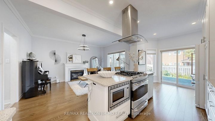 Photo 16 at 543 Greig Circle, College Manor, Newmarket