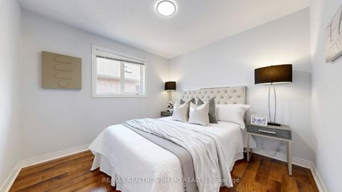 Photo 28 at 543 Greig Circle, College Manor, Newmarket