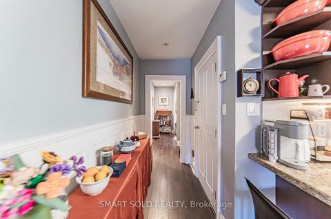 Photo 21 at 889 Avenue Road, Eglinton, Toronto