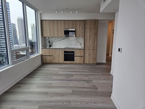 Photo 3 at 2912 - 127 Broadway Avenue, Mount Pleasant West, Toronto