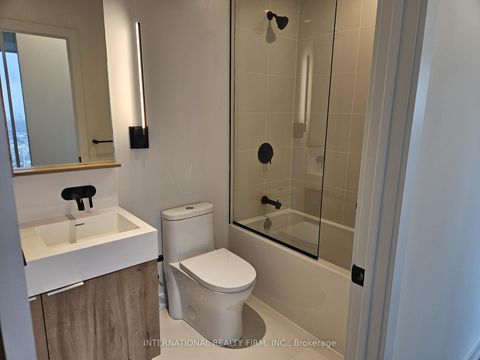 Photo 9 at 2912 - 127 Broadway Avenue, Mount Pleasant West, Toronto