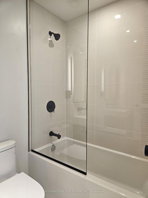 Photo 11 at 2912 - 127 Broadway Avenue, Mount Pleasant West, Toronto