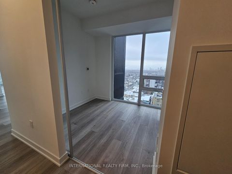 Photo 12 at 2912 - 127 Broadway Avenue, Mount Pleasant West, Toronto