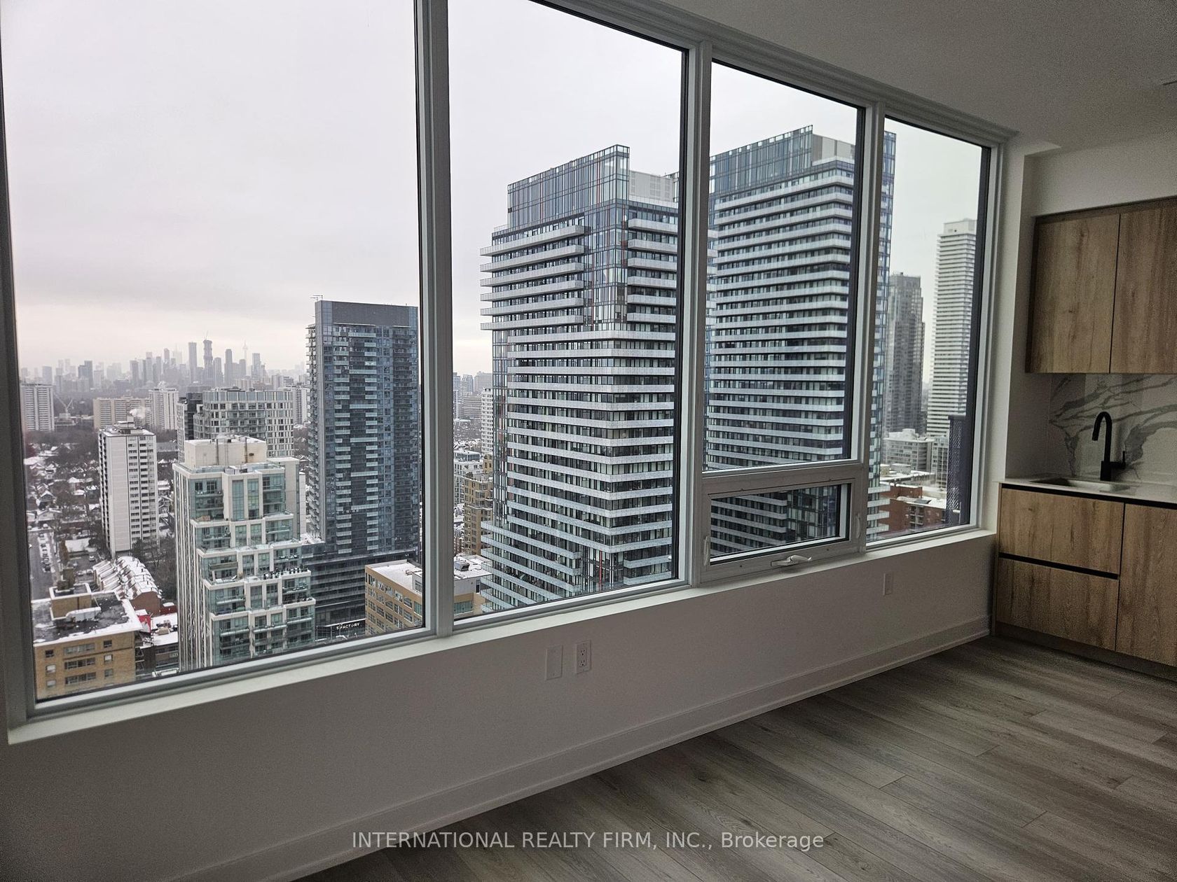2912 - 127 Broadway Avenue, Mount Pleasant West, Toronto 