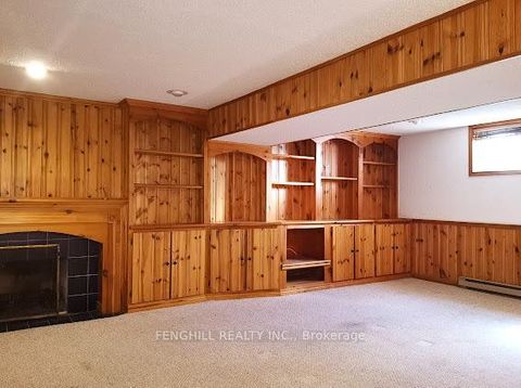Photo 5 at 8 Blue Grass Drive, Aurora Estates, Aurora