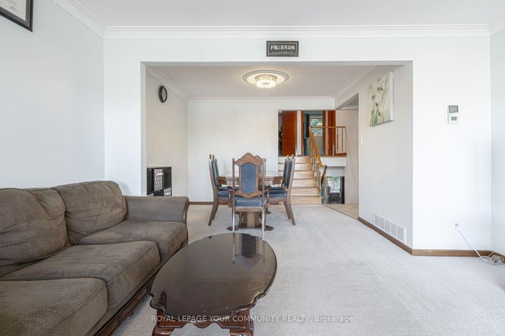 Photo 18 at 18 Loomis Court, York University Heights, Toronto
