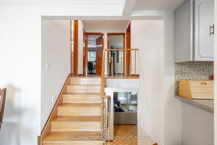 Photo 20 at 18 Loomis Court, York University Heights, Toronto