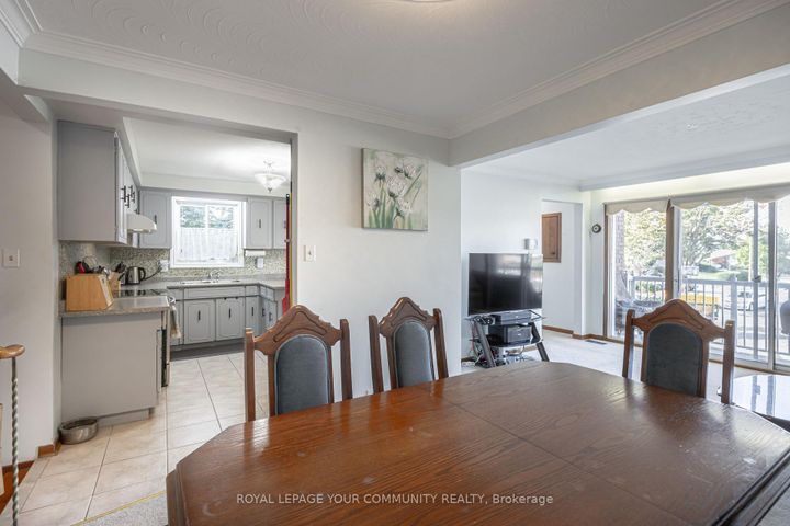 Photo 21 at 18 Loomis Court, York University Heights, Toronto