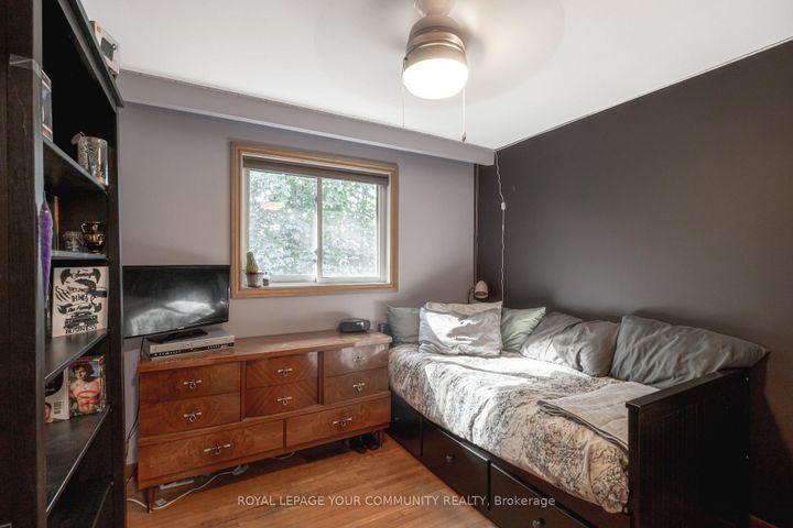 Photo 24 at 18 Loomis Court, York University Heights, Toronto