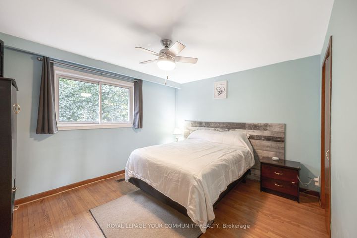 Photo 26 at 18 Loomis Court, York University Heights, Toronto