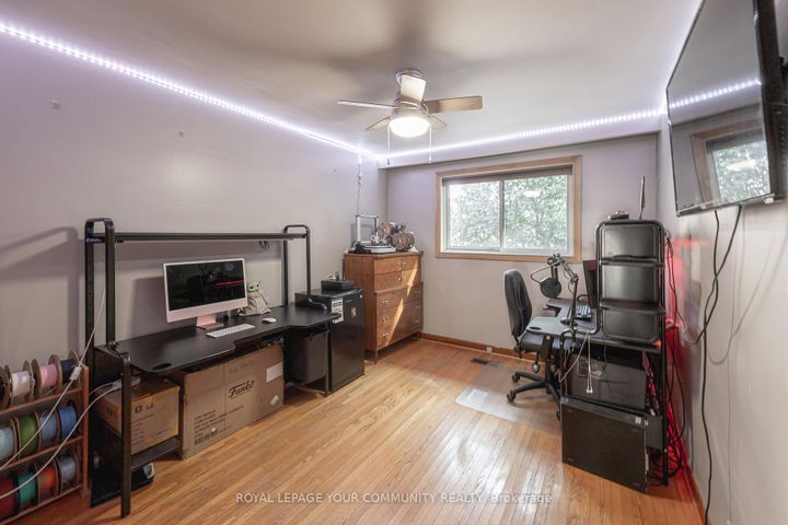 Photo 29 at 18 Loomis Court, York University Heights, Toronto