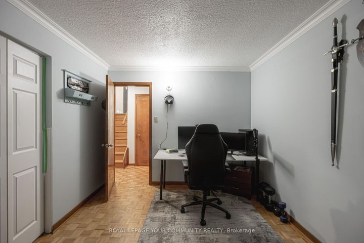Photo 33 at 18 Loomis Court, York University Heights, Toronto