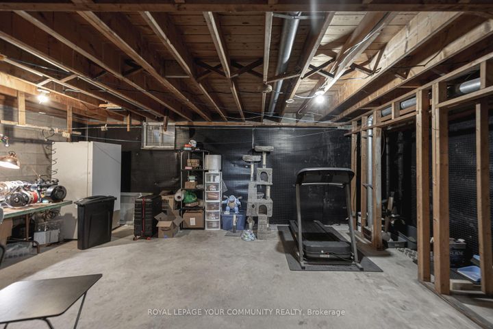 Photo 41 at 18 Loomis Court, York University Heights, Toronto
