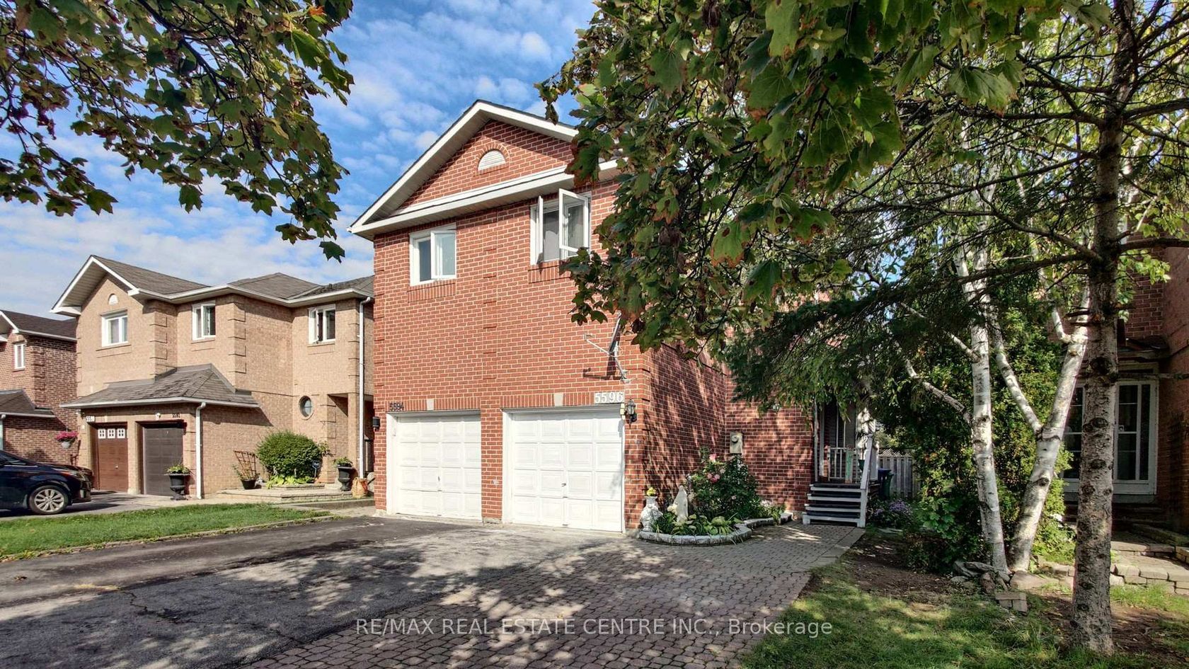 5596 Whistler Crescent, Hurontario, Mississauga by Loree Meneguzzi Real Estate 5596 Whistler Crescent, Hurontario, Mississauga