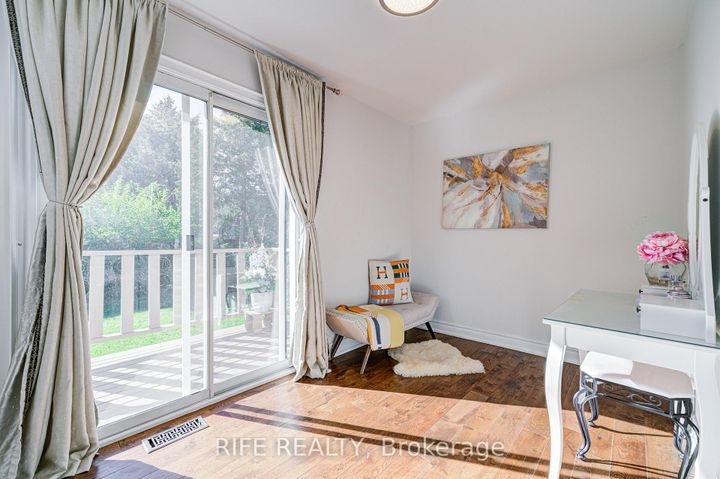 Photo 13 at 306 Wenlock Street, Harding, Richmond Hill