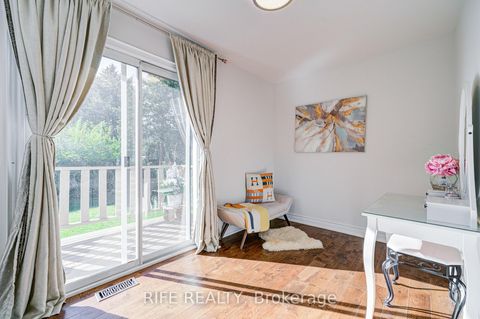 Photo 13 at 306 Wenlock Street, Harding, Richmond Hill
