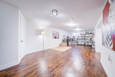 Photo 15 at 306 Wenlock Street, Harding, Richmond Hill