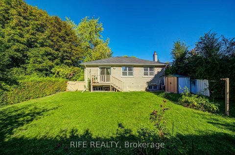 Photo 19 at 306 Wenlock Street, Harding, Richmond Hill