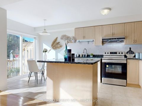 Photo 7 at 33 Bilbrough Street, Bayview Northeast, Aurora