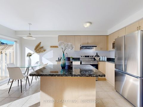 Photo 8 at 33 Bilbrough Street, Bayview Northeast, Aurora