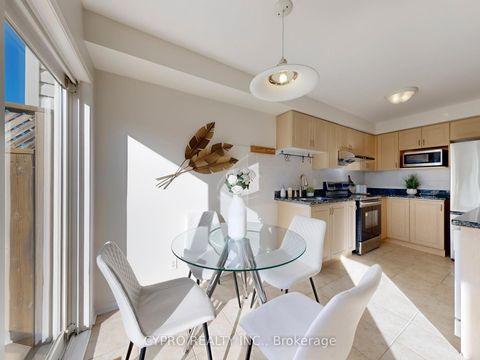 Photo 11 at 33 Bilbrough Street, Bayview Northeast, Aurora