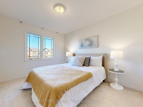Photo 23 at 33 Bilbrough Street, Bayview Northeast, Aurora