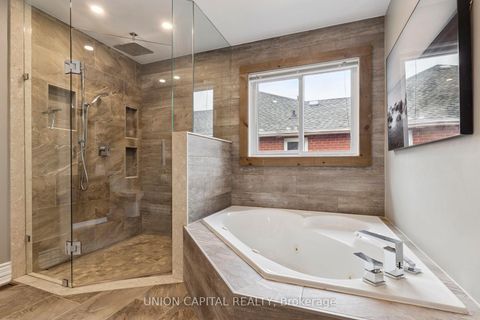 Photo 23 at 86 Charing Crescent, Aurora Highlands, Aurora