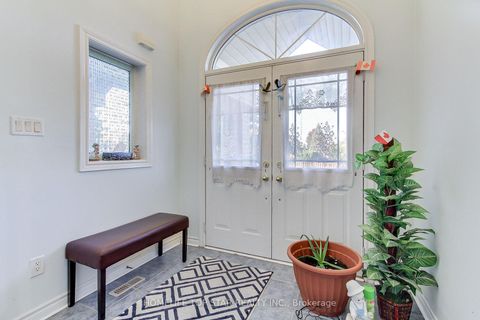 Photo 5 at 231 Knapton Drive, Woodland Hill, Newmarket