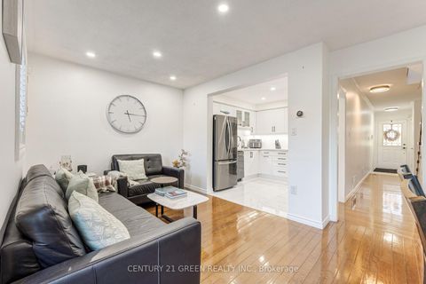 Photo 7 at 2146 Shady Glen Road, WM Westmount, Oakville