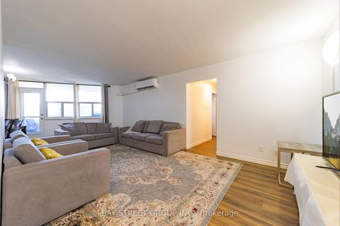 Photo 9 at 403 - 980 Broadview Avenue, Broadview North, Toronto