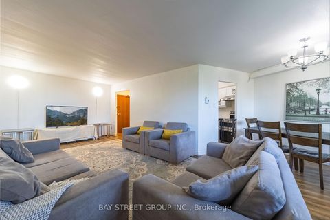 Photo 12 at 403 - 980 Broadview Avenue, Broadview North, Toronto