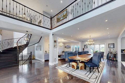 Photo 4 at 8 Springbrook Drive, Langstaff, Richmond Hill