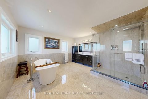 Photo 23 at 8 Springbrook Drive, Langstaff, Richmond Hill