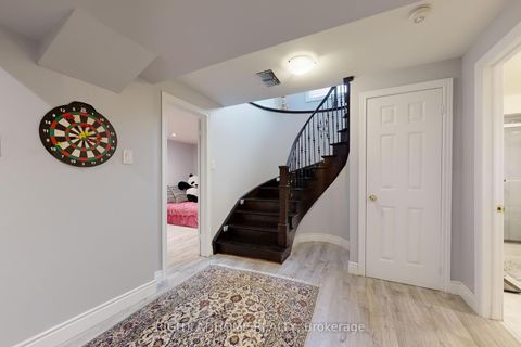 Photo 32 at 8 Springbrook Drive, Langstaff, Richmond Hill