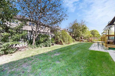 Photo 44 at 8 Springbrook Drive, Langstaff, Richmond Hill