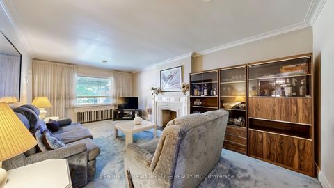 Photo 1 at 325 Waterloo Avenue, Bathurst Manor, Toronto