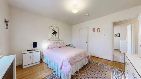 Photo 14 at 325 Waterloo Avenue, Bathurst Manor, Toronto