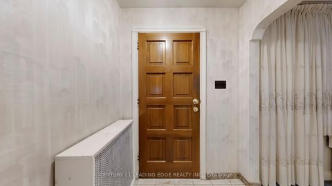 Photo 19 at 325 Waterloo Avenue, Bathurst Manor, Toronto