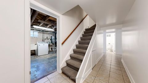 Photo 20 at 325 Waterloo Avenue, Bathurst Manor, Toronto