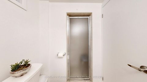 Photo 29 at 325 Waterloo Avenue, Bathurst Manor, Toronto