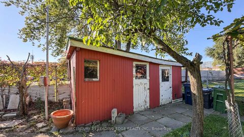 Photo 34 at 325 Waterloo Avenue, Bathurst Manor, Toronto